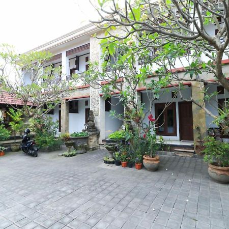 קוטה לומבוק Puri Jayaraja Guest House מראה חיצוני תמונה
