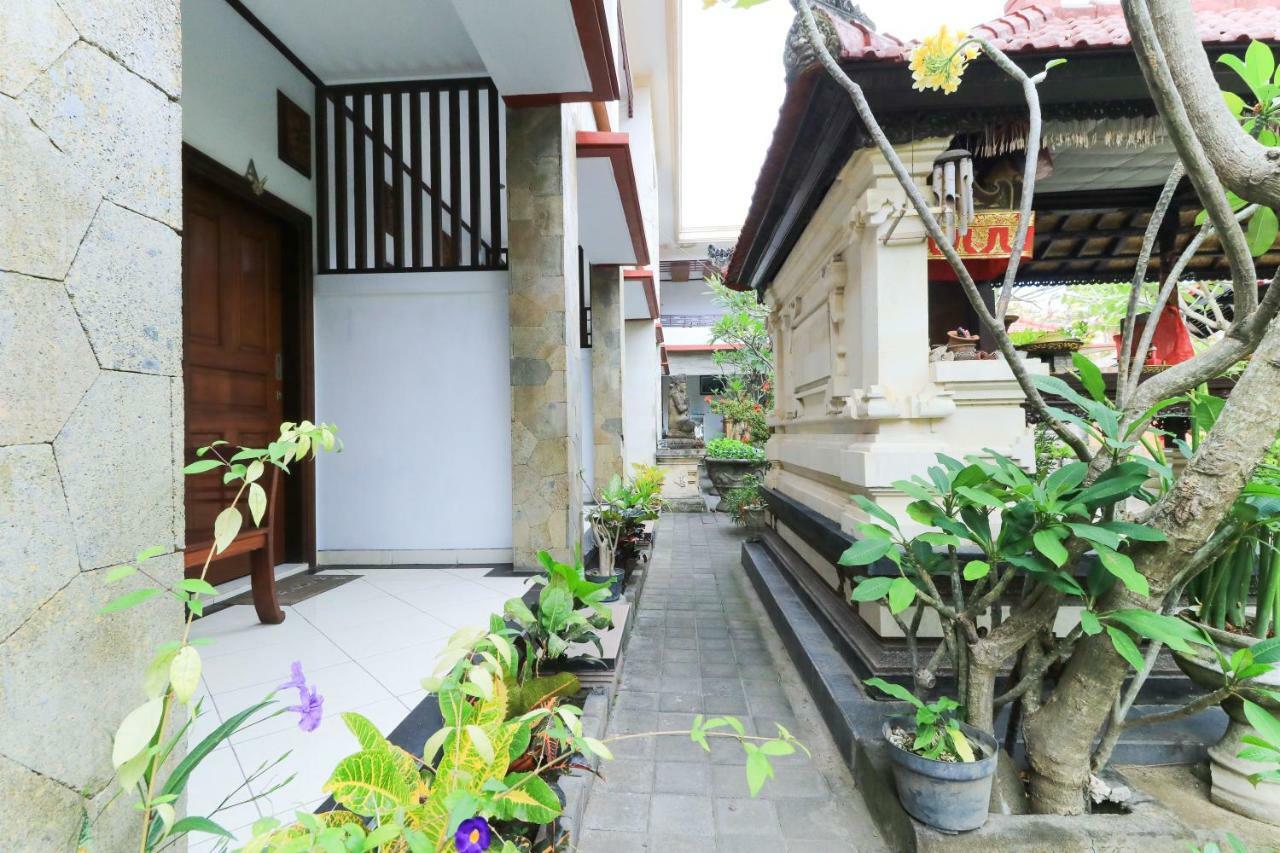 קוטה לומבוק Puri Jayaraja Guest House מראה חיצוני תמונה
